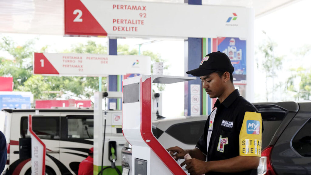 Jelang Libur Lebaran Konsumsi BBM Naik hingga 250 Persen di Ruas Tol Jateng