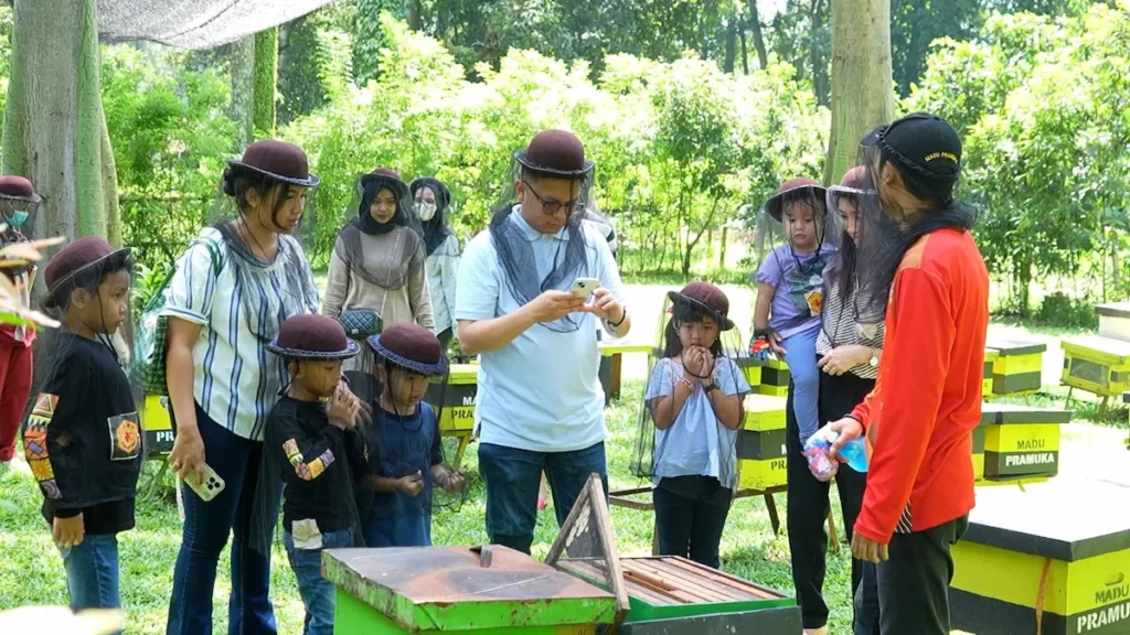 Taman Wisata Lebah Avenzel Hotel
