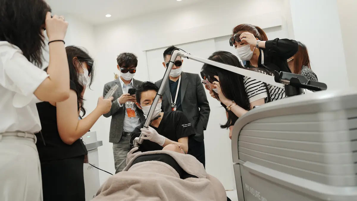 Aestheglow X Dr Oku
